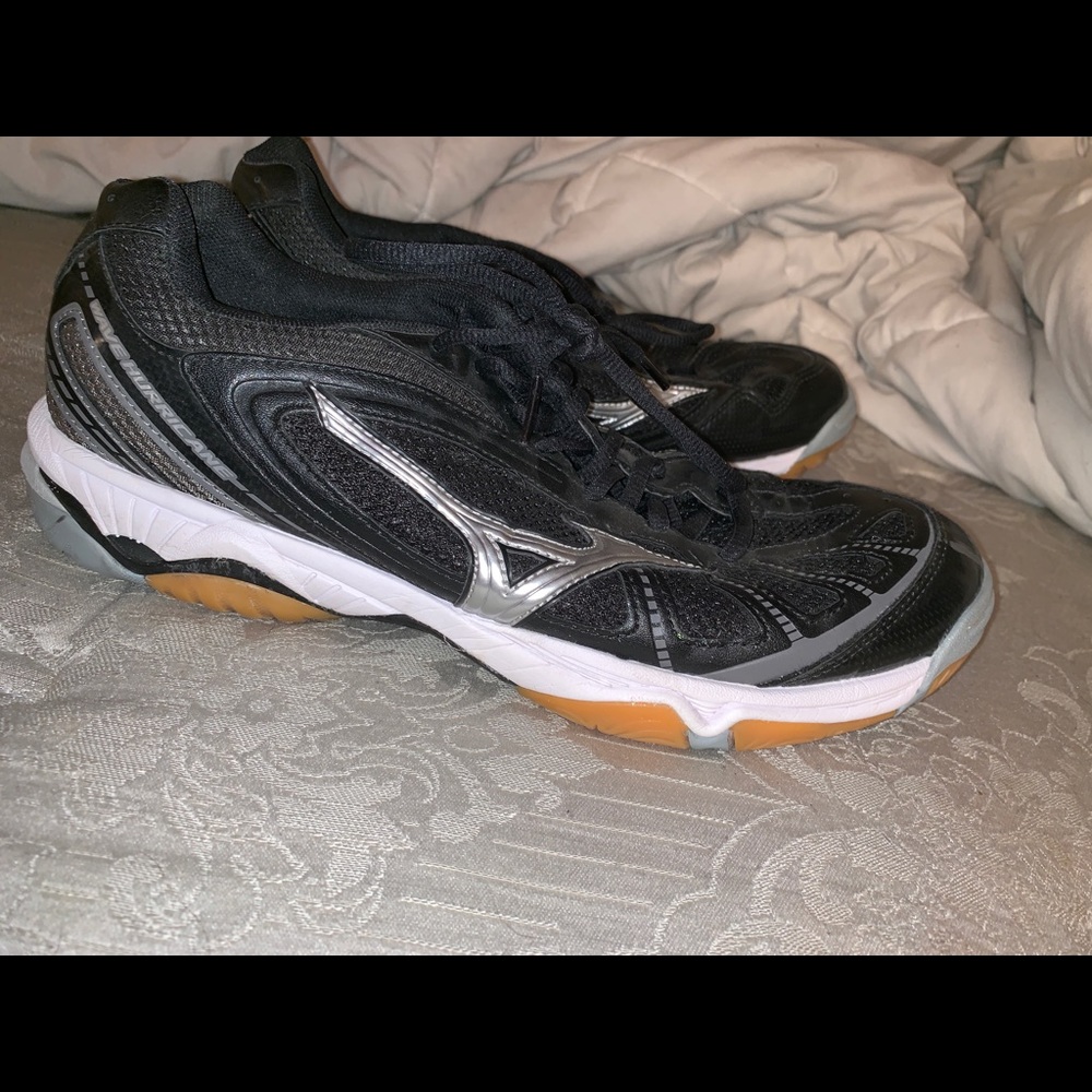 volleyball shoes